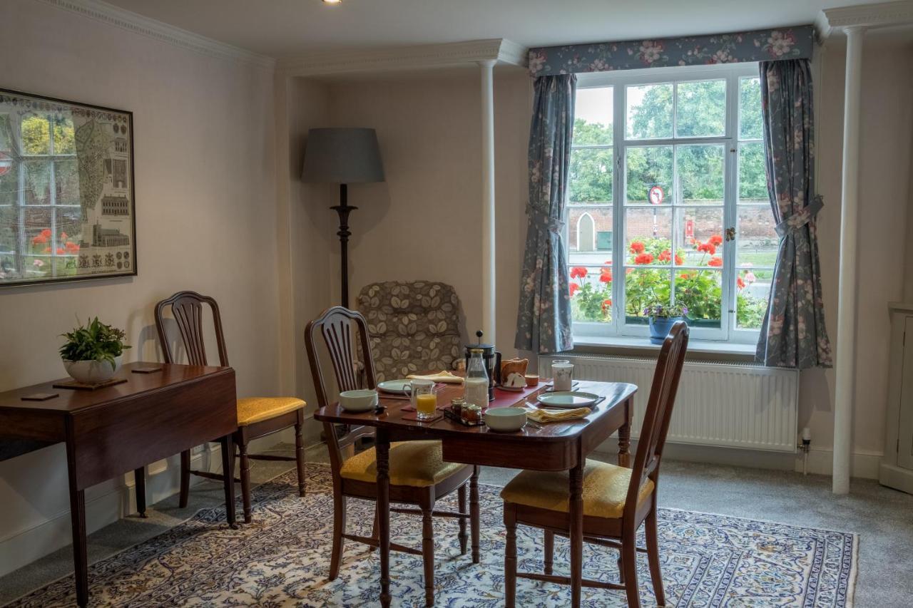 St Mary'S Bed & Breakfast Bury St. Edmunds Dış mekan fotoğraf