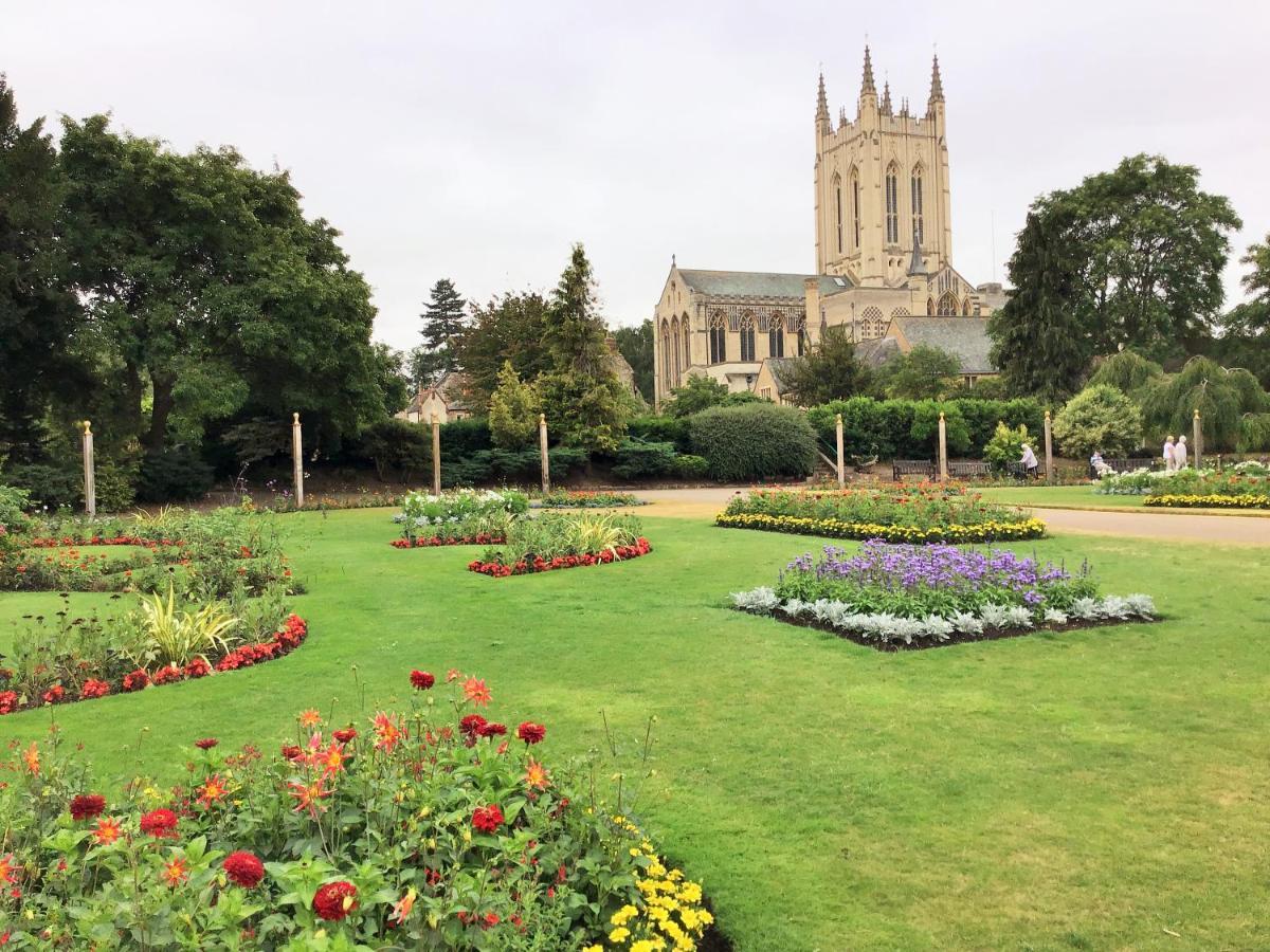St Mary'S Bed & Breakfast Bury St. Edmunds Dış mekan fotoğraf